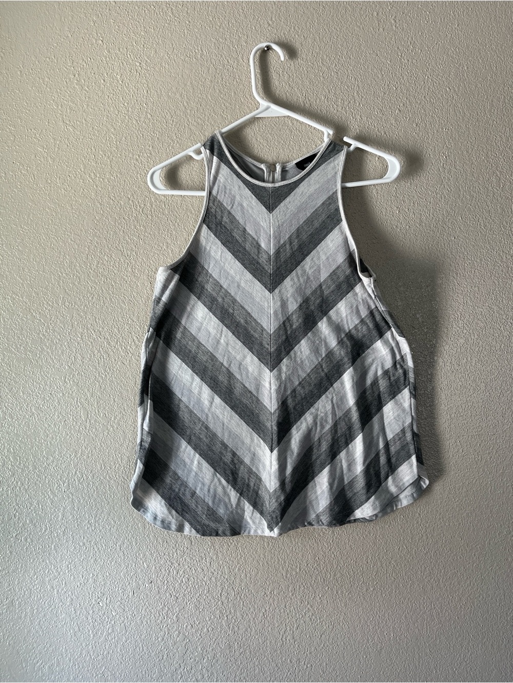 Mossimo Wesc Chevron Stripe Sleeveless Tank - Gray & White